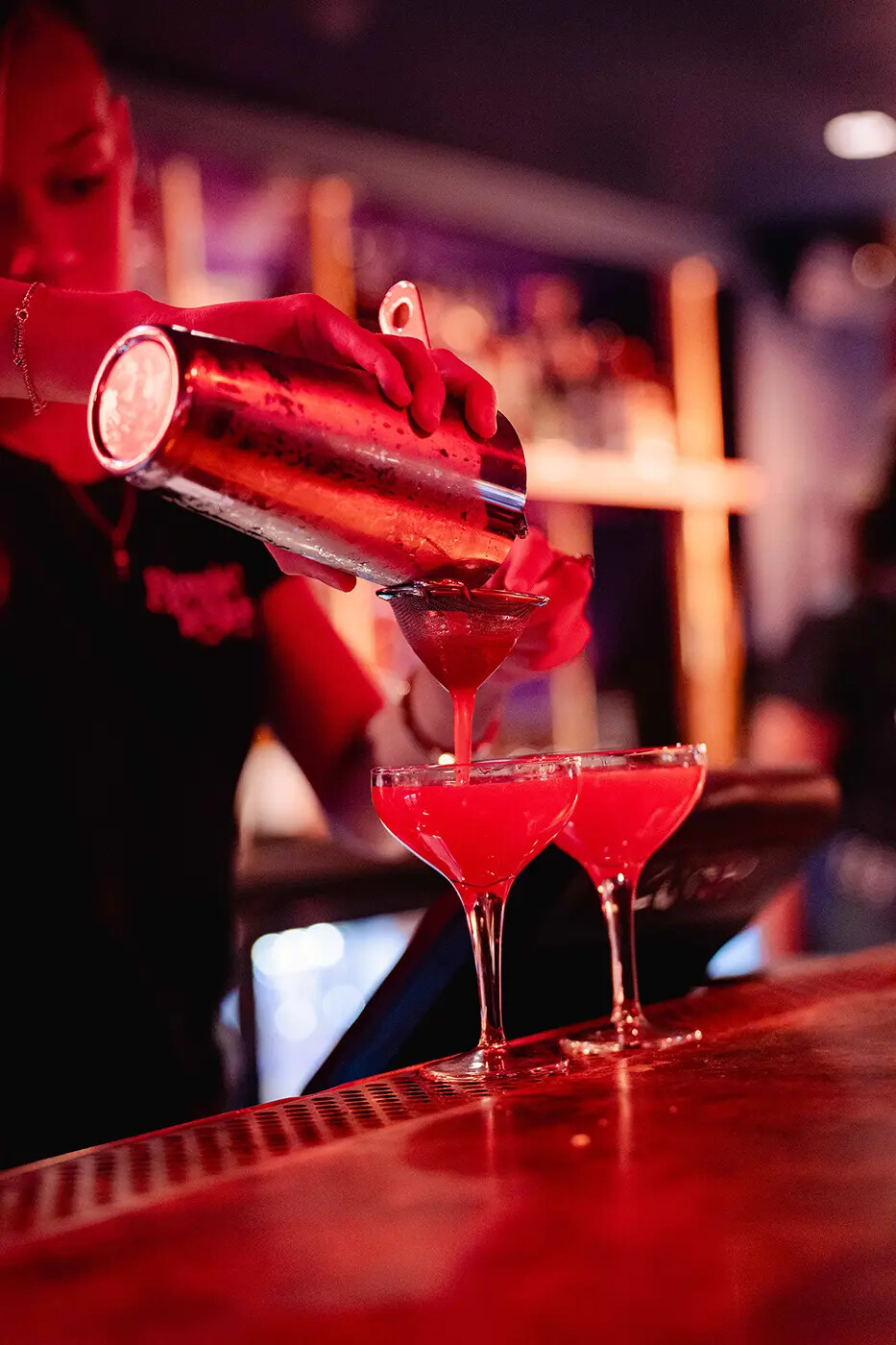 Cocktail Happy Hour at Bonnie Rogues Bristol