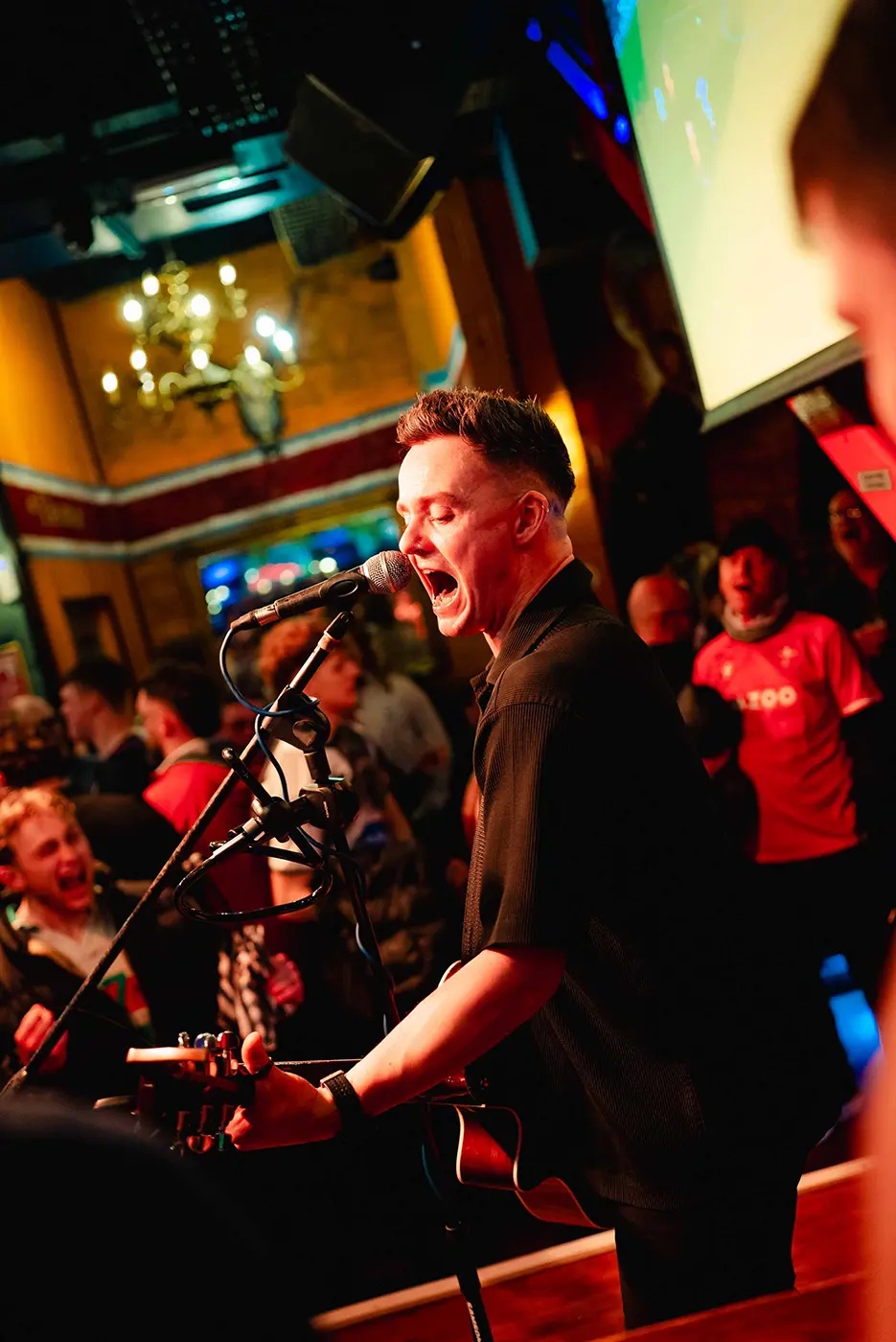 Acoustic Local artists every week in Cardiff