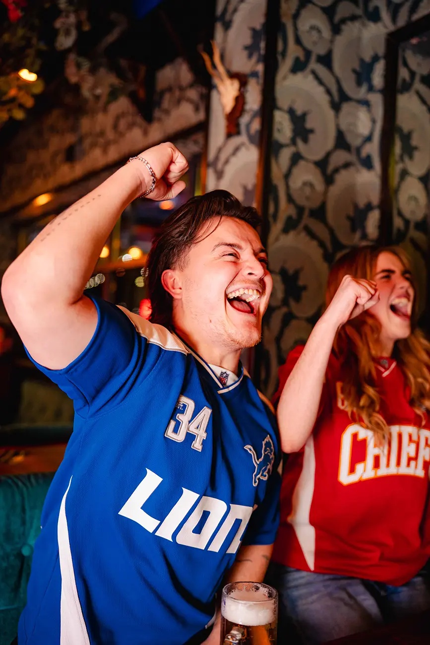 Live Swansea Sports Bar with great atmosphere